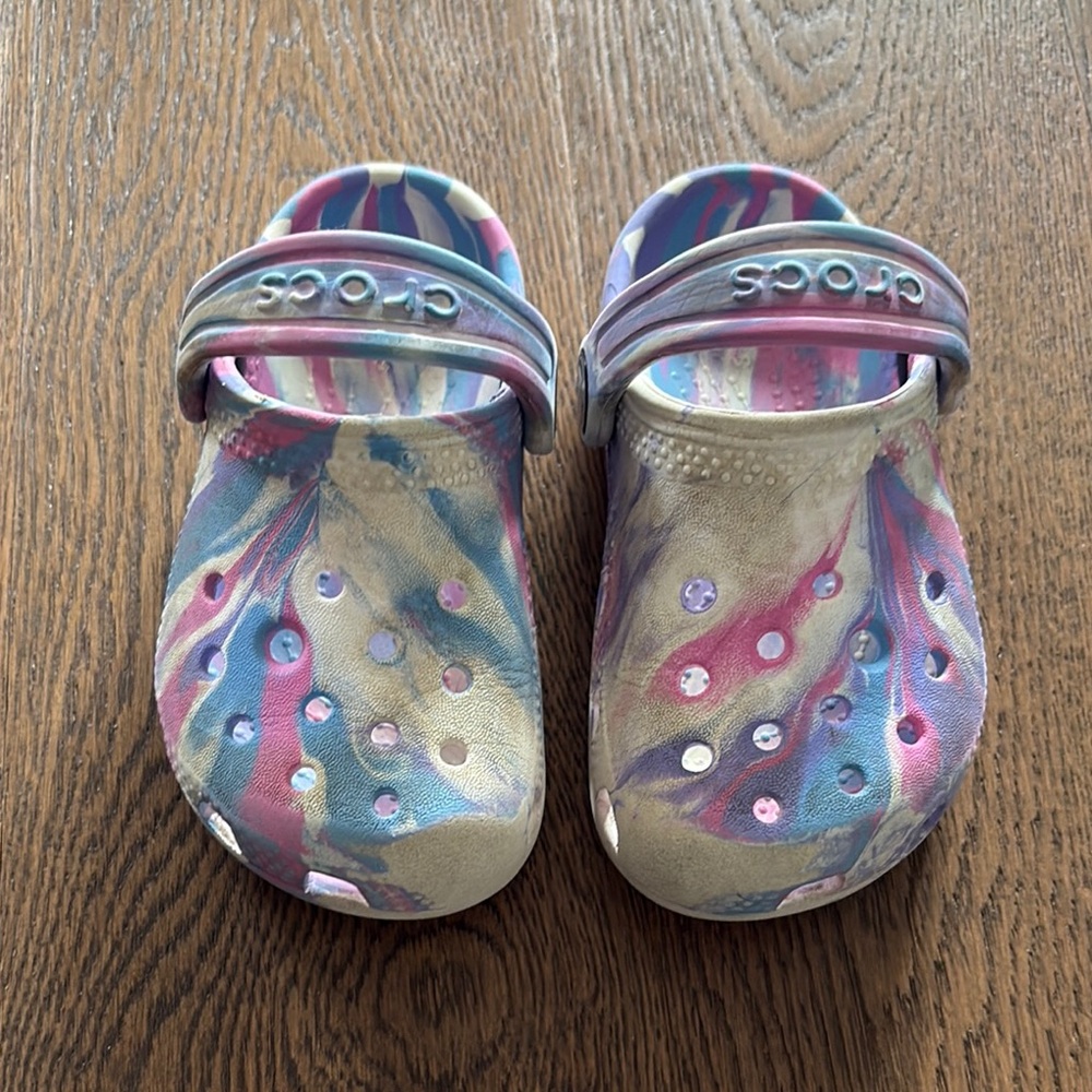 Toddler CROCS Blue and Pink marble patterned